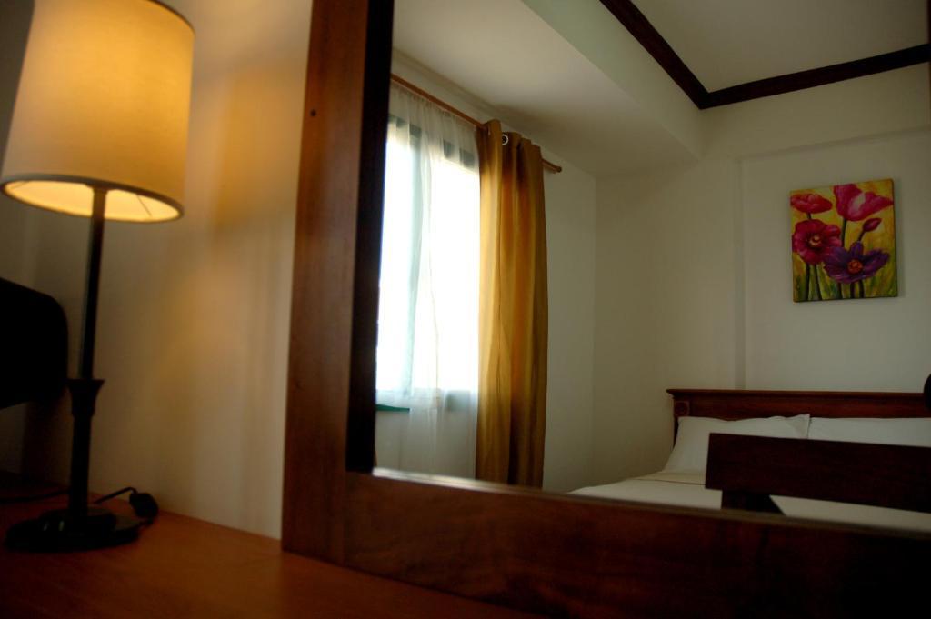 Isabelle Royale Paranaque Paranaque City Dış mekan fotoğraf