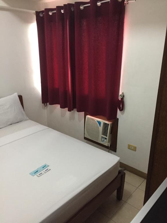 Isabelle Royale Paranaque Paranaque City Dış mekan fotoğraf